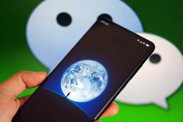 如果快手是用微信登录的但是你卖了号别人要怎么样登录你的号?